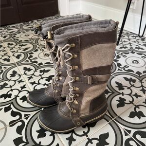 Sorel Gray and Brown Lace-Up Winter Boots